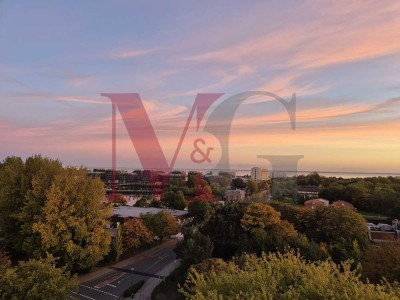 Sanierte 3 - Zimmer Wohnung mit Blick auf das Meer