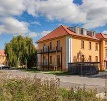 Hochwertige 4- Zimmerwohnung im kernsanierten Altbau