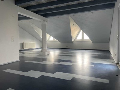 120 m² Wohnkomfort in Oberderdingen – stilvolle Dachgeschosswohnung