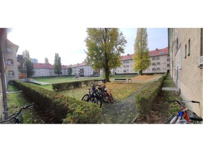 3-Zi.-Altbauwohnung mit Balkon – Mietkauf mit Anzahlung möglich, provisionsfrei für Käufer!