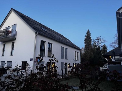 Reiheneckhaus mit 4 Zimmern in München-Waldtrudering