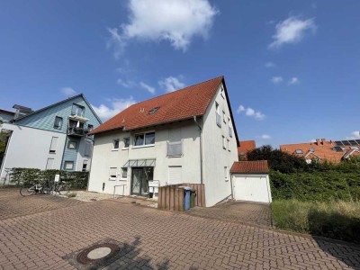 Modernisierte 5-Zimmer-Maisonette-Wohnung mit Balkon und Einbauküche