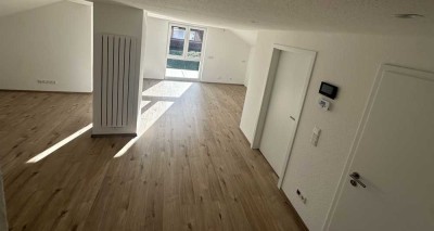 *Erstbezug* hochwertige Dachgeschosswohnung zur Miete