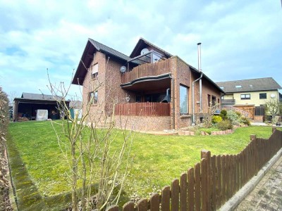 Sehr attraktives Zweifamilienhaus in Auhagen mit viel Platz und Ruhe