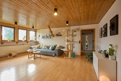 Schöne 4Z Dachgeschosswohnung im ruhig gelegenen Ortskern von Heersum (Holle)