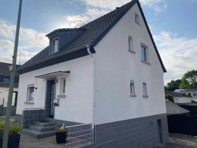 Kernsanierte Maisonette Wohnung 1,5 Zimmer, 2-Parteien Haus
