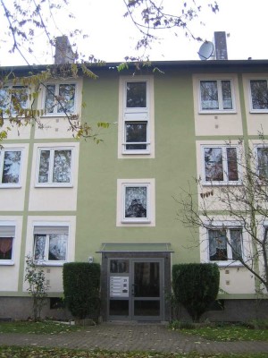 Gut geschnittene 3 ZKB mit Balkon!