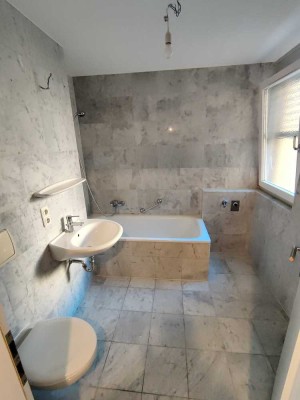Exklusive 3-Zimmer-Maisonette-Wohnung mit ca. 104 Quadratmeter Fläche
