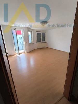 Charmante 2-Zimmerwohnung in Nürtingen-Enzenhardt mit Balkon und EBK