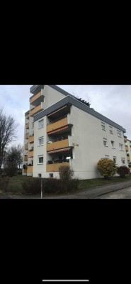 3 Zimmer Wohnung mit sonnigem Balkon