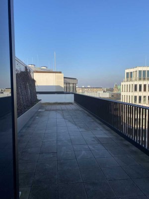 Moderne 2-Zimmer-Wohnung mit Dachterrasse und viel Tageslicht im Herzen von Hamburg