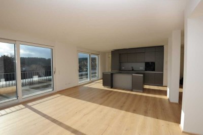 Exklusive, lichtdurchflutete 3-Zimmer Penthouse Wohnung mit Fernblick