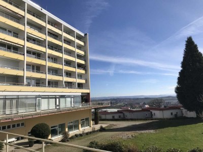 Exklusive, neuwertige 1,5-Zimmer-Wohnung mit geh. Innenausstattung mit Balkon und EBK