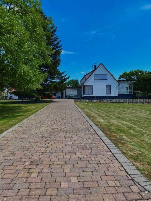 Schönes geräumiges Haus mit 9 Zimmern in Ludwigsburg ( Kreis) Affalterbach