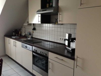 Schöne, helle Dachgeschosswohnung