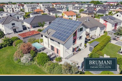 BRUMANI | Modernes Zweifamilienhaus ideal für Mehrgenerationen oder Arbeiten & Wohnen in Kenzingen