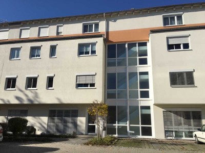 Bestlage, stilvolle, gepflegte 2-Zimmer-Wohnung mit Balkon und EBK in Erding
