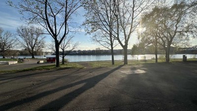 Stephanien Ufer in erster Reihe am Rhein 3-Zimmer, modernisiert, provisionsfrei
