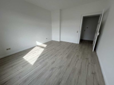 Schöne, frisch renovierte Wohnung mit Balkon – ideal für Ihr neues Zuhause!