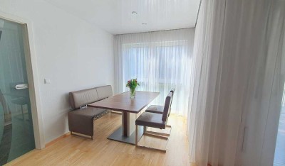Moderne Helle 4-Zimmer Wohnung mit hochwertiger Ausstattung inkl. EBK