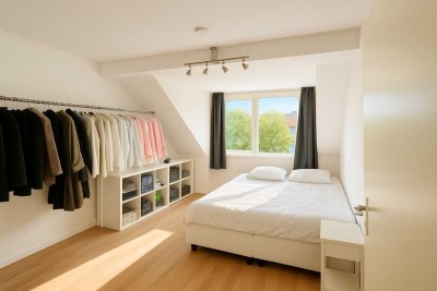 -I| LICHTTRAUM || Schöne Mansarden-Whg mit Balkon || WOHNEN IM FH-VIERTEL |I-