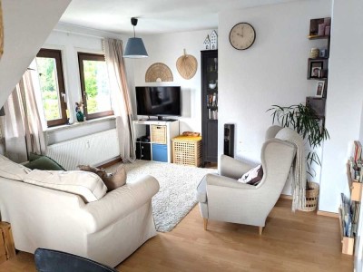 Ruhige 3 Zimmer-DG-Wohnung Waldrandlage mit Garten