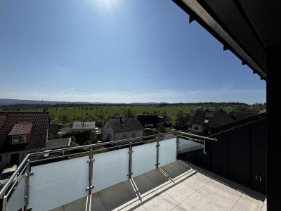 Neubau Erstbezug mit separatem Eingang und neuer Einbauküche
