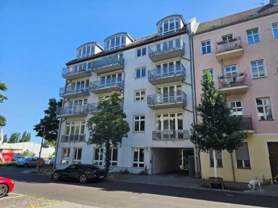 nur für Selbstständige! teilgewerblich. 2 Zi, EBK, Blk., 2.OG., Nähe HTW+ Spree/ Bhf. Schöneweide
