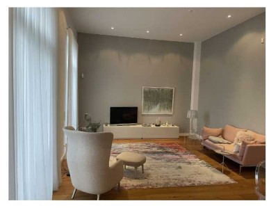 Traumhafte 4-Zimmer-Wohnung mit lux. Innenausstattung und zwei Balkonen in bester Lage