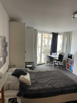 Ideal für Studenten! Gepflegtes 1-Zimmer-Apartment mit Einbauküche, Keller, Tiefagarage