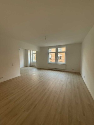 !! ERSTBEZUG !! Helle und kernsanierte 4 ZKB Wohnung in 66121 Saarbrücken zu vermieten