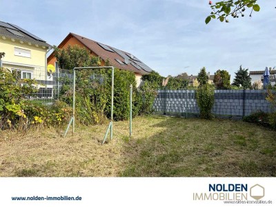 ***GROßZÜGIGE DOPPELHAUSHÄLFTE – SANIEREN, GESTALTEN, WOHLFÜHLEN***