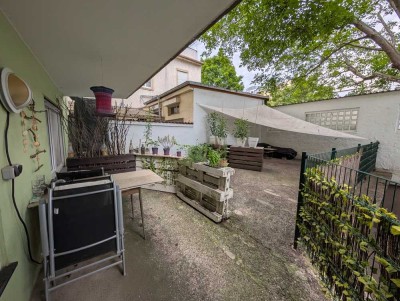 Exklusive 2-Raum-Hochparterre-Wohnung mit großzügiger Terrasse