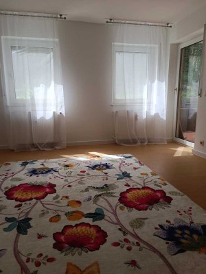 Stilvolle 2-Raum-Souterrain-Wohnung mit Einbauküche und Terrasse in Ober-Olm