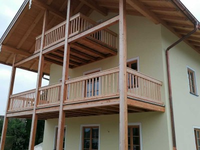 Stilvolle 5-Raum-EG-Wohnung mit gehobener Innenausstattung mit Balkon in Saaldorf-Surheim