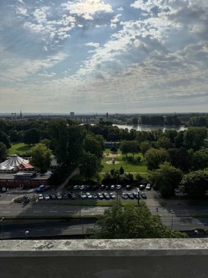Stilvolle 1-Raum-Wohnung mit Balkon in Köln Riehl
