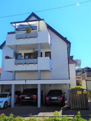 PROVISIONSFREI 
Grosszügige exklusive Wohnung, mit 2 Garagen in Zentrumsnähe Fellbach Rathaus