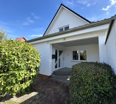 Am Wasser, im Grünen, nah zur Stadt: Einfamilienhaus in Seenähe direkt an der Bremer Grenze