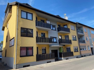 Schicke 3-Zimmer Wohnung mit Balkon im 1. OG in Remagen