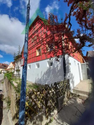 Geräumiges Bauernhaus mit Scheune und Garten und Ausbaupotenzial