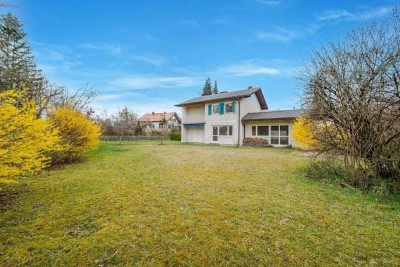 Charmantes Einfamilienhaus mit viel Potential im Grünen
