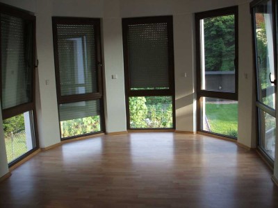 ***Lichtdurchflutete Neubauwohnung mit Süd-West-Balkon***