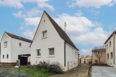 Eigenheim mit Garten, einer Garage und einem Carport in Ludwigshafen am Rhein