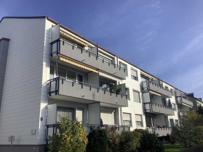 Im Germeringer Dorf: sehr schöne 2 Zimmer Wohnung mit S/W Balkon