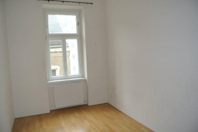 Tolle Altbauwohnung mit Charme und Potential- Top Anlage, in nur 7 Min. zu Fuß zur U1- WOHNEN im Herzen von Favoriten