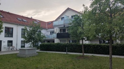 Stilvolle 3-Raum-Dachgeschosswohnung mit Einbauküche und Klimaanlage in Haar bei München