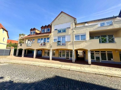 sanierte  4 - Raumwohnung mit hochwertiger Ausstattung und Balkon