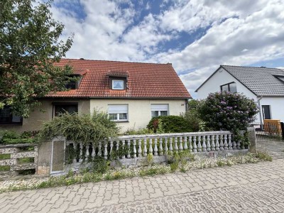 *Charmante Doppelhaushälfte mit großem Garten und Potenzial in guter Lage von Schkeuditz-Papitz* VB