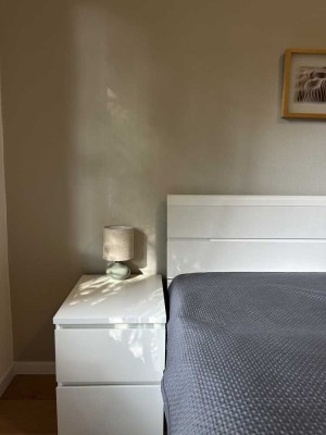 Möbilierte und helle 3,5-Zimmer Wohnung in Huckeriede, nähe Flughafen