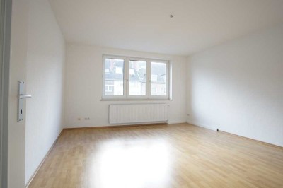 Gut geschnittene 4-Zimmer-Wohnung (Balkon) in Düsseldorf (Flingern)